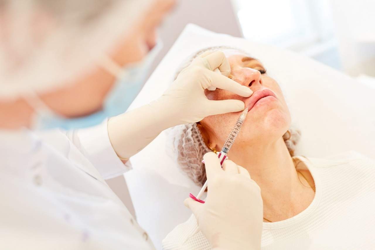 Clínica Sánchez Peral: El aumento de labios con ácido hialurónico en Castellón es tendencia