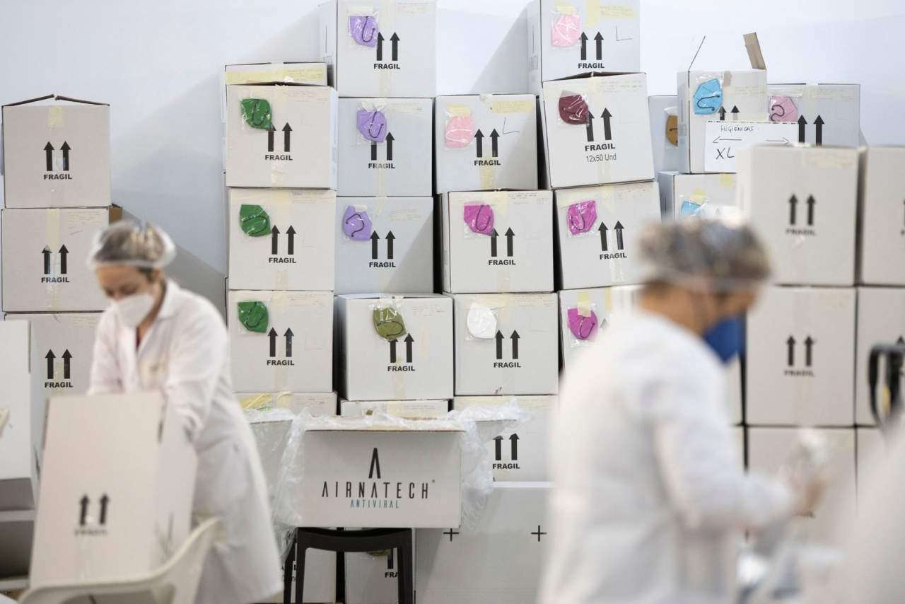 La reconocida compañía líder en la fabricación de mascarillas, Airnatech, aumenta las contrataciones incrementando la plantilla un 40% con un elevado número de mujeres