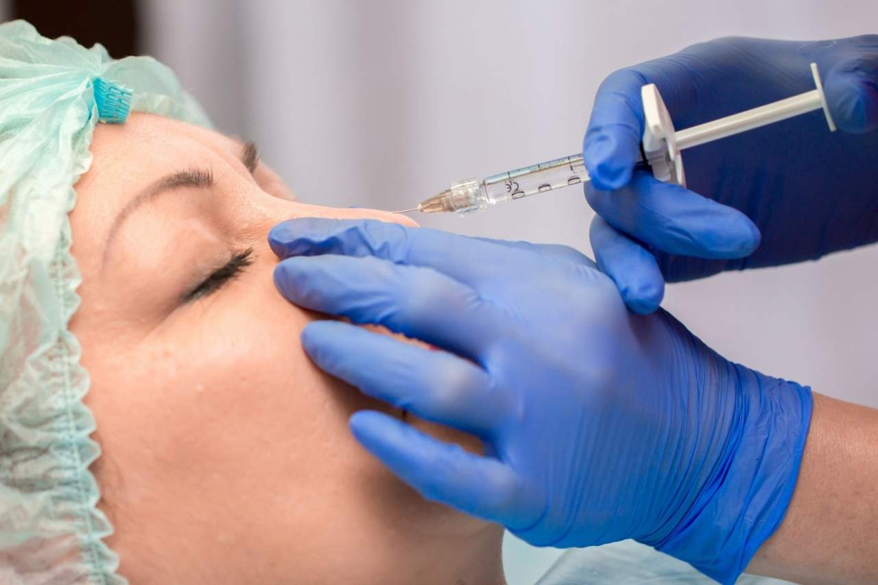 Rinomodelación en Barcelona en la clínica de medicina estética Dra. Laura Sitú