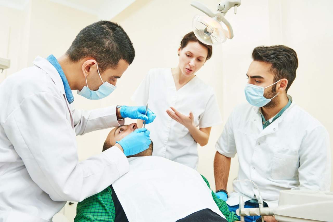 Curso de estética dental en España online: Helident Training Center