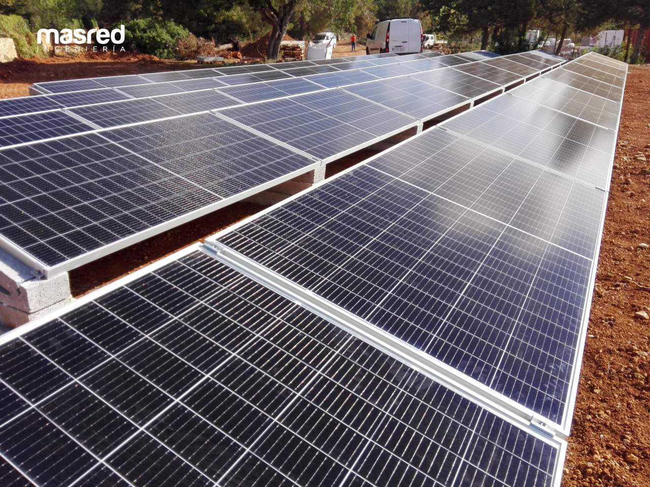 Empresas de ingenieros que gestionan la instalación aislada de la energía solar: ¿Cómo es su funcionamiento?