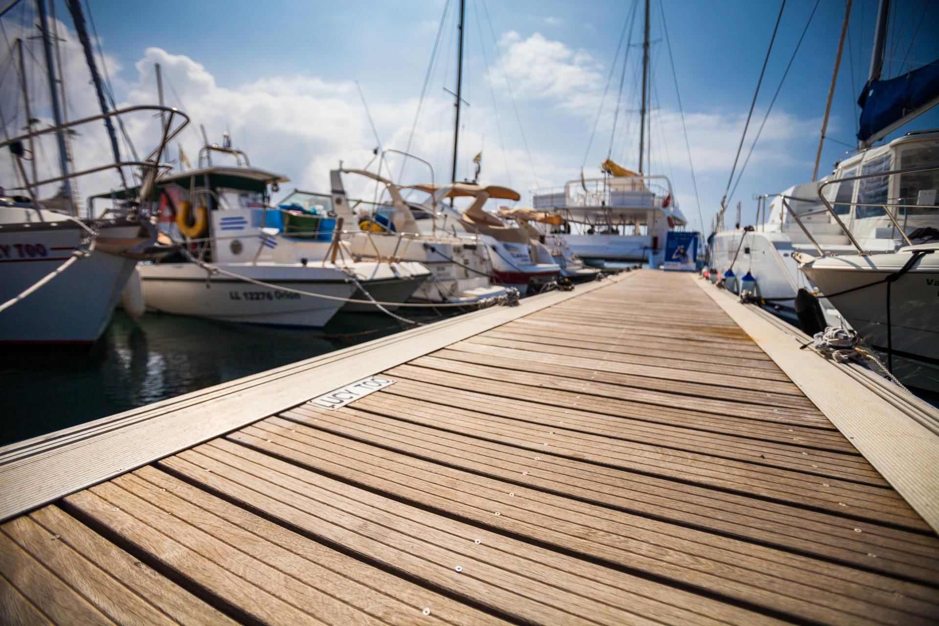 Alquilar un barco en Barcelona gracias a la compañía Gotland Charter