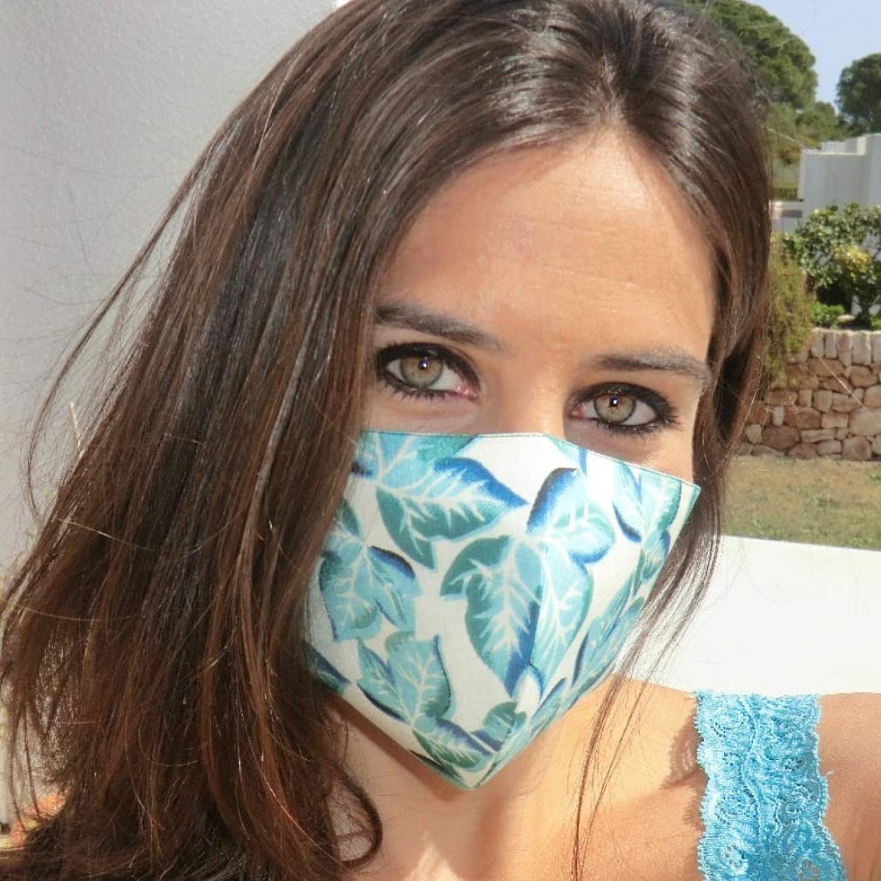Amplia gama de mascarillas de seda reutilizables de la mano de Entresedas