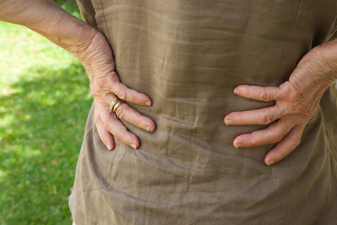 Clínica AtlasVital: ¿Cuáles son los tratamientos más recomendados para los pacientes que sufren ciática o lumbalgia?