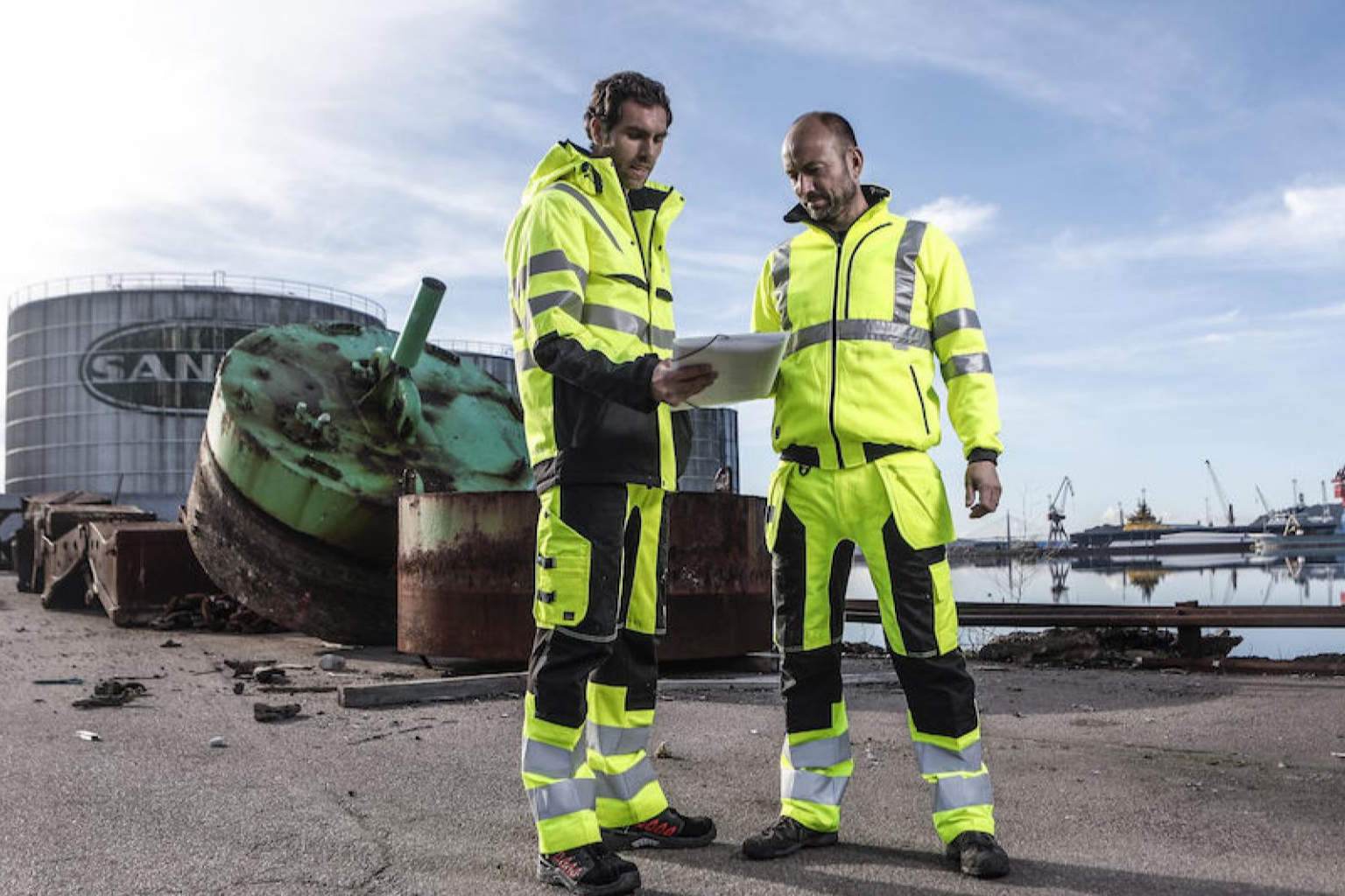 Stampalo y sus uniformes de trabajo