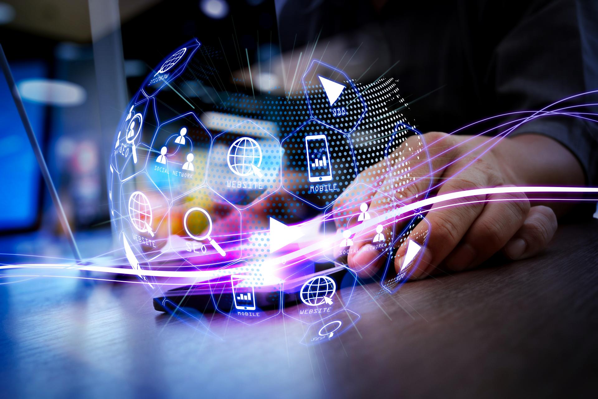 El experto en marketing digital, Juan Benítez, afirma que el año 2021 ha marcado un antes y un después en los negocios gracias al marketing digital