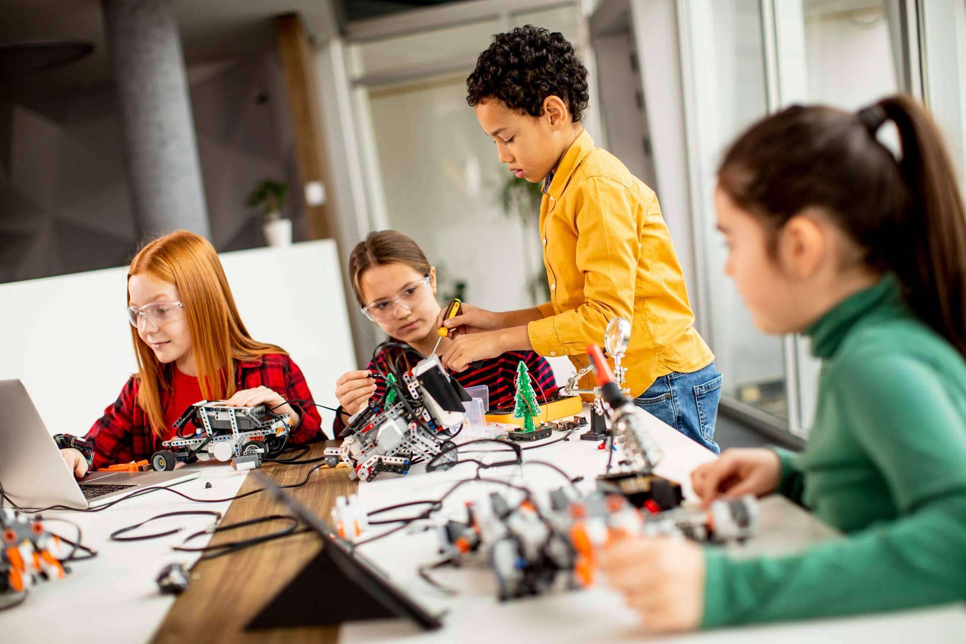 Juegos Robótica apuesta por la robótica educativa con cursos para formar docentes