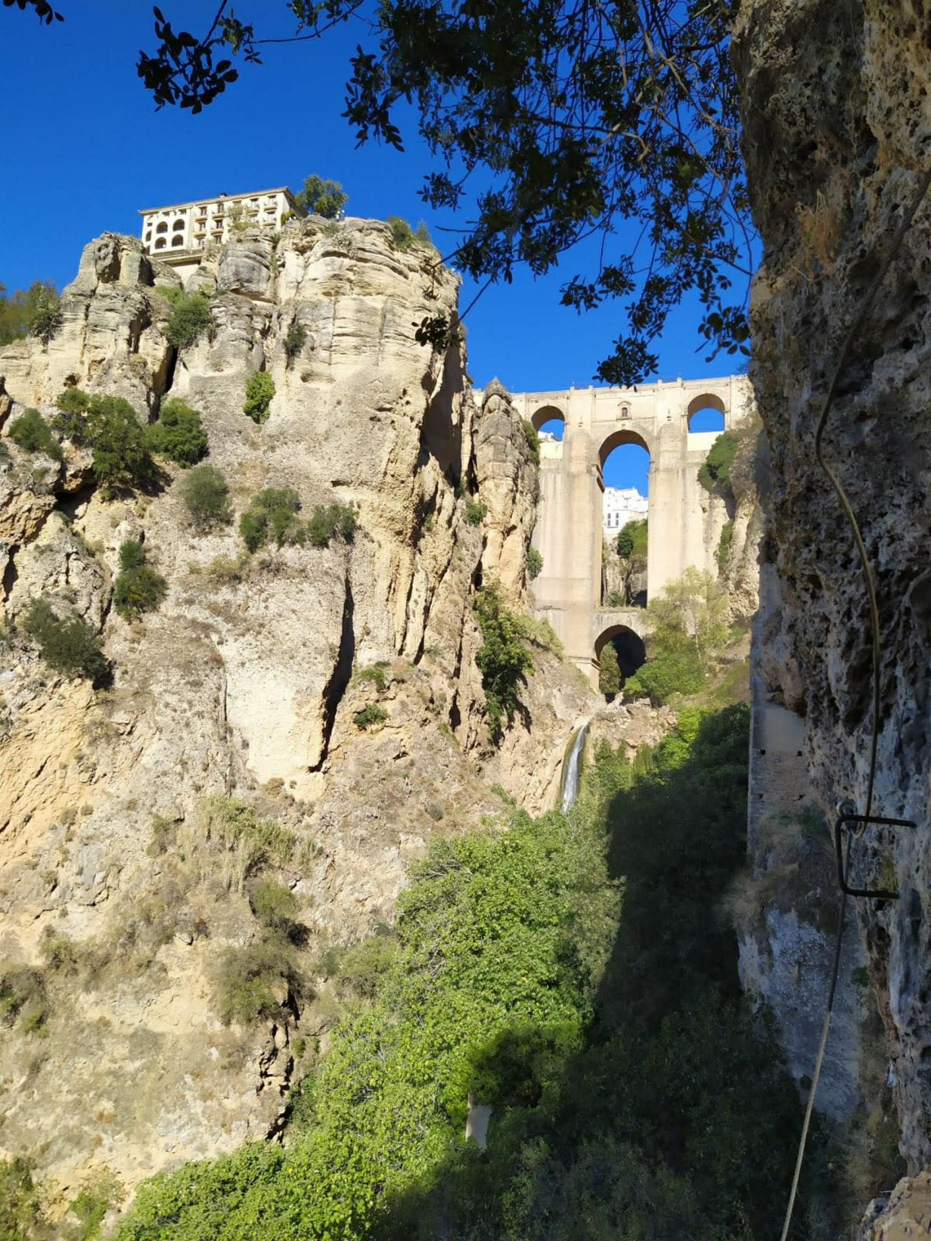 Conocer los mejores lugares de Ronda en un día es posible con Freetours Nativos