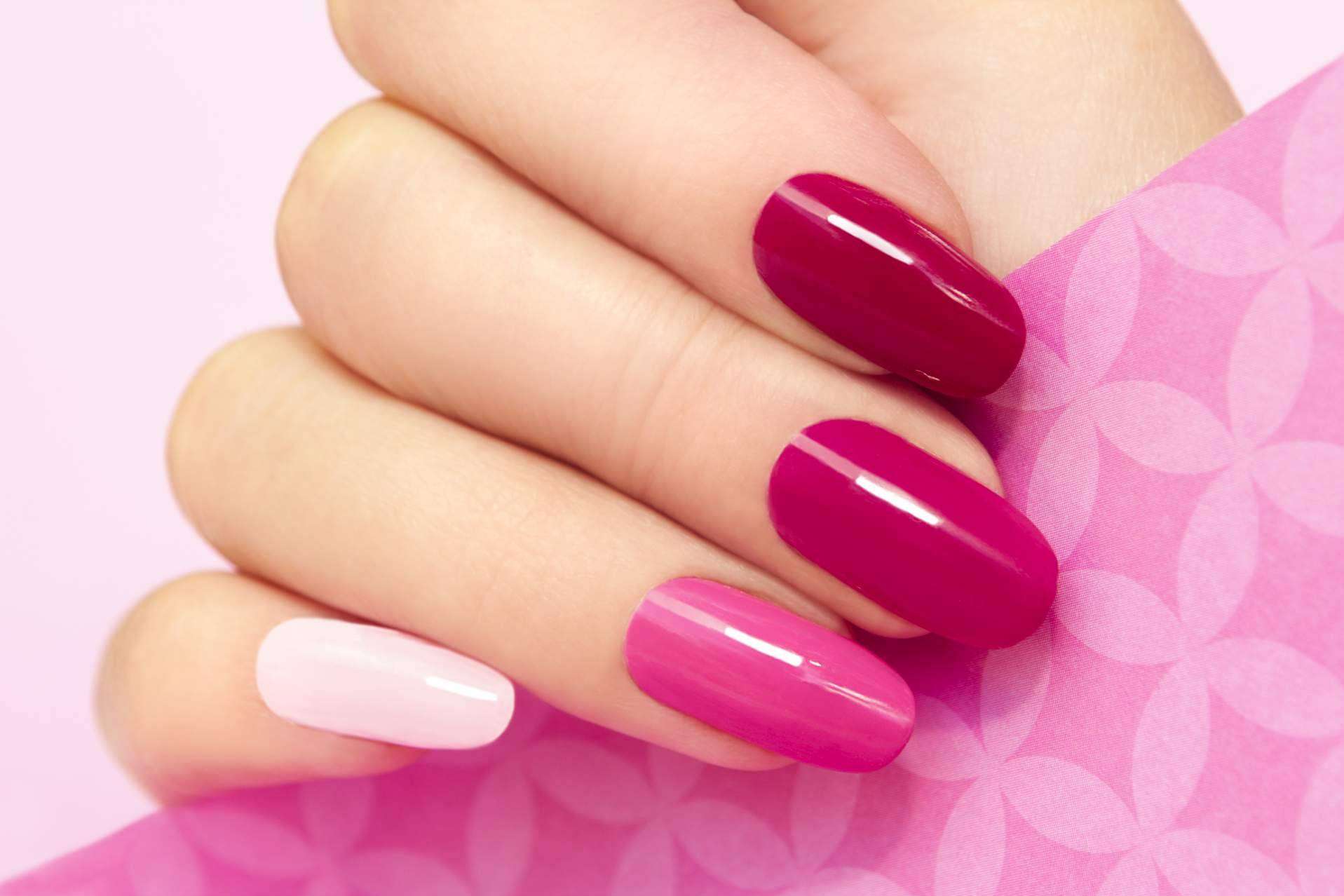 Uñas de gel perfectas con SEMILAC