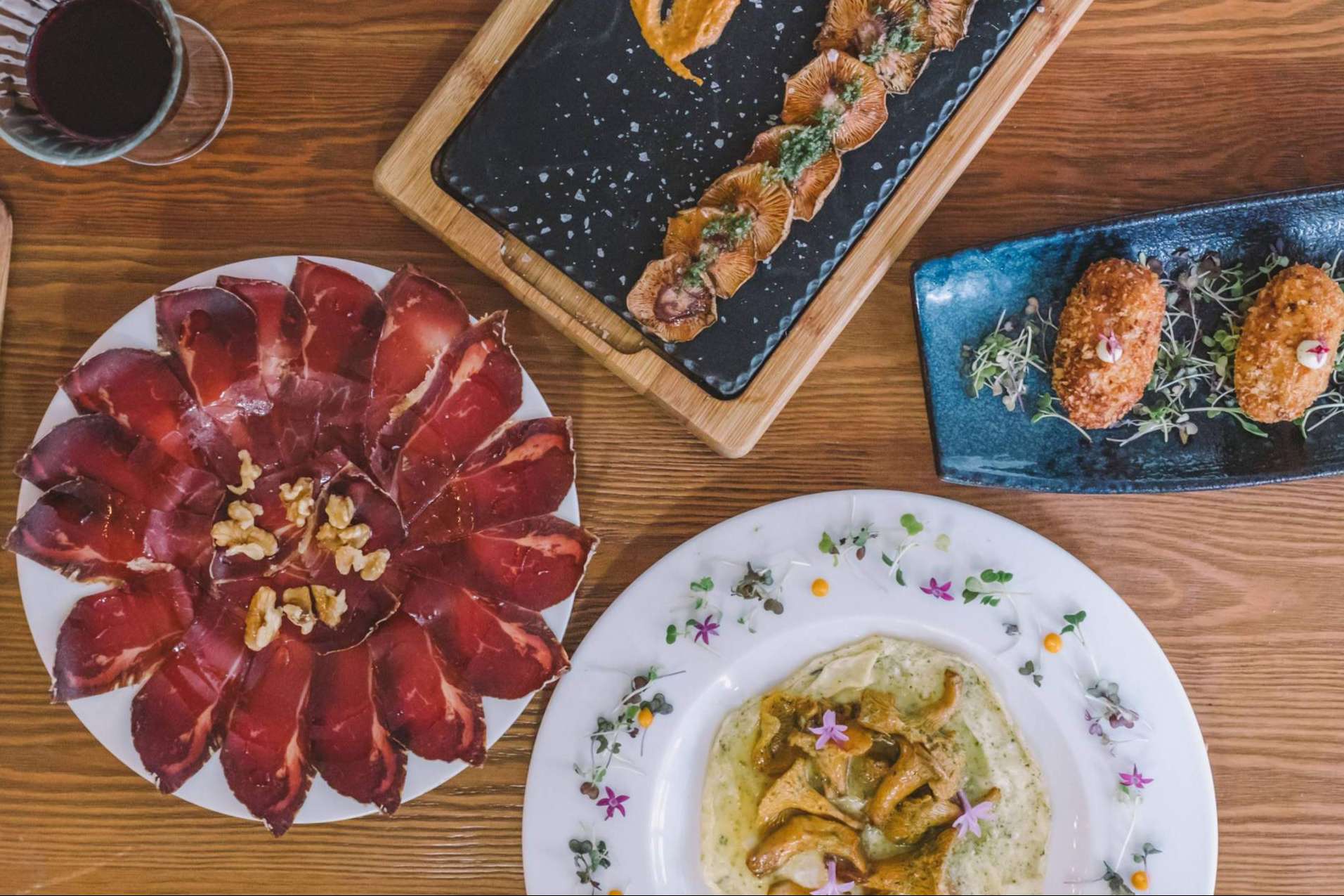 La cocina catalana de tradición más exquisita de Vic Brasería