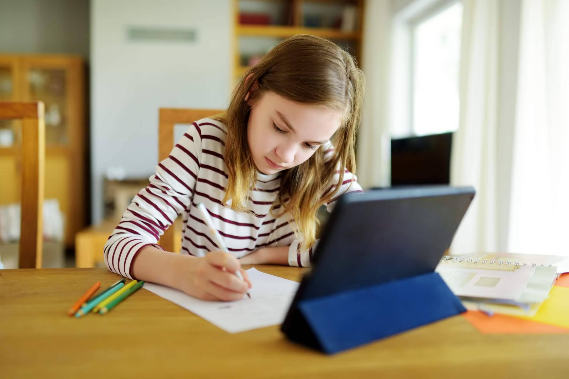 Área 44 Servicios Educativos expone múltiples consejos para poner fin a la mala letra