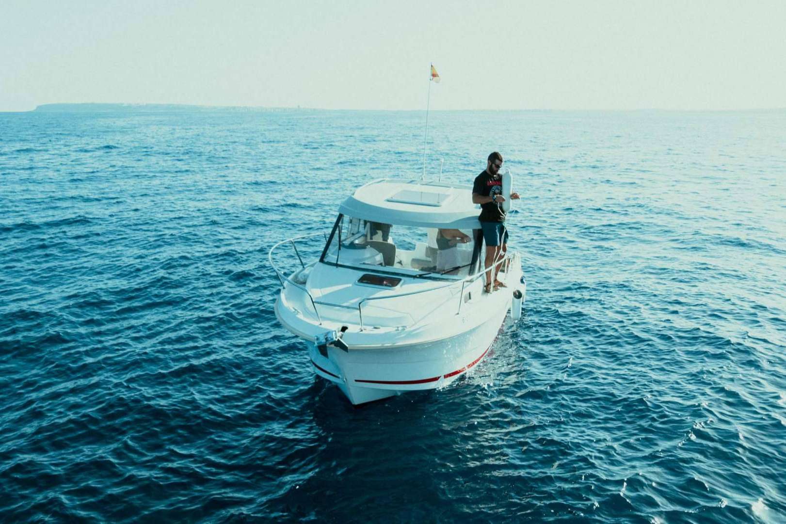 Llevar un barco: ¿Quién puede hacerlo, según Sur La Mer?