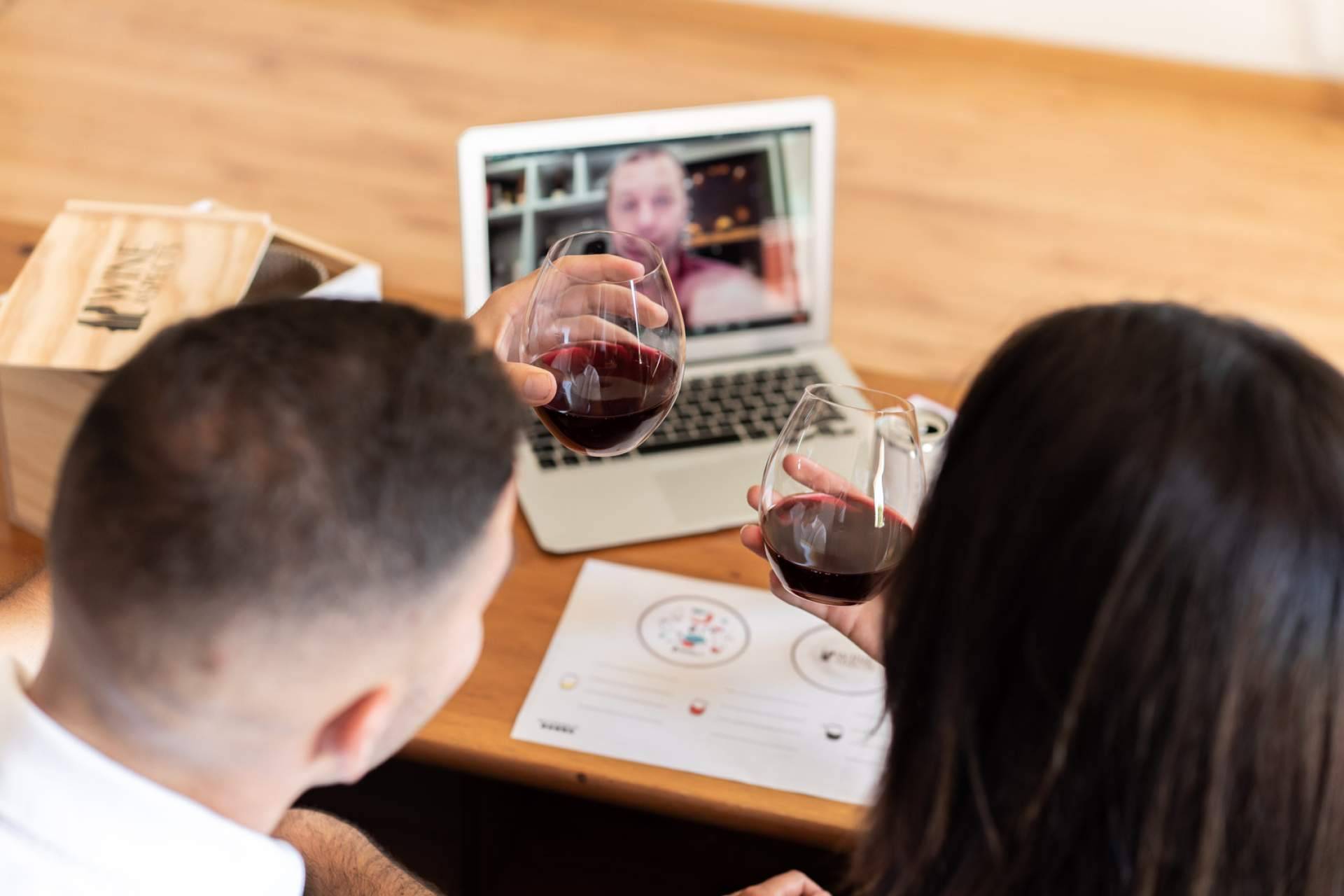 Cata de vinos en inglés para abrir la mente y los sentidos gracias a Wine Aspects