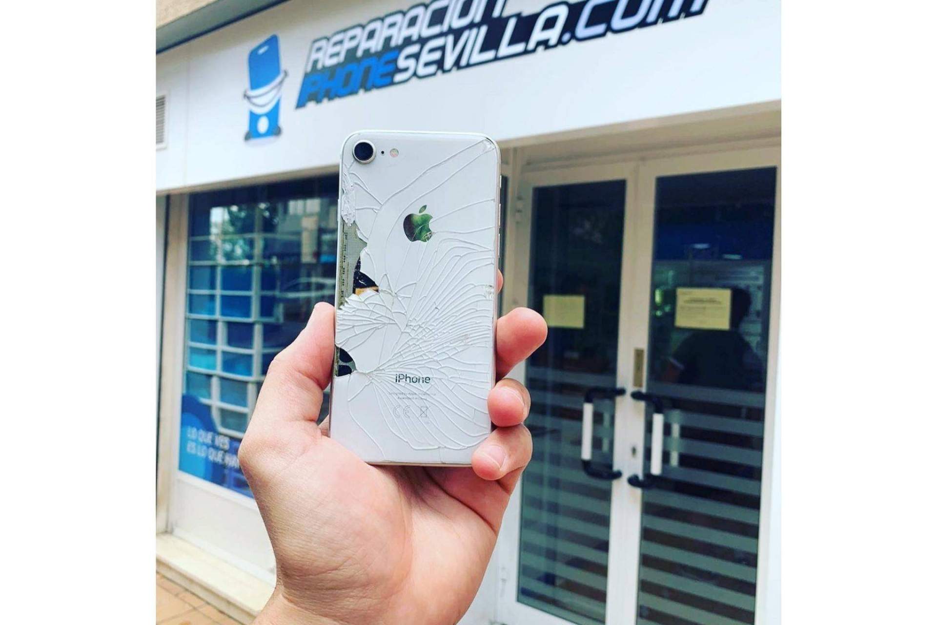 Uno de los mejores especialistas en reparaciones de iPhone e iPads en Sevilla