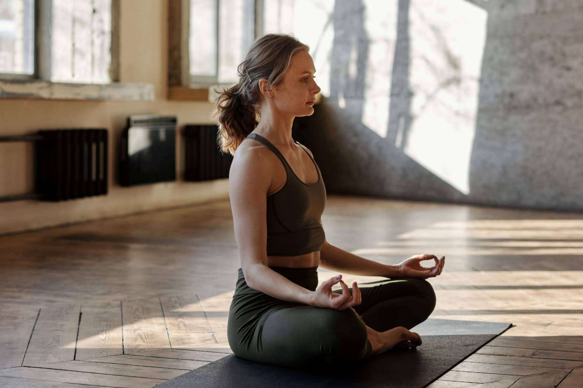 Cada vez más público masculino acude a clases de yoga en Bilbao según 196 Yoga Studio