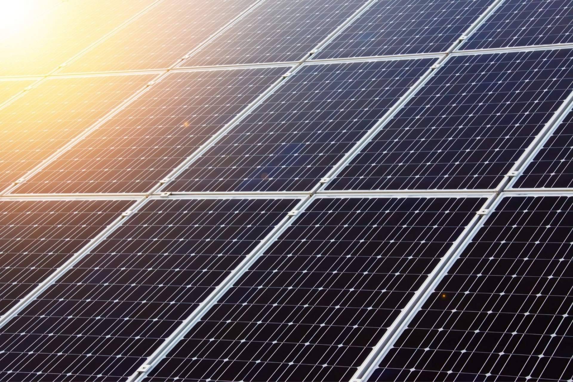 La diferencia entre las placas solares térmicas y los paneles solares fotovoltaicos: Solar Energy