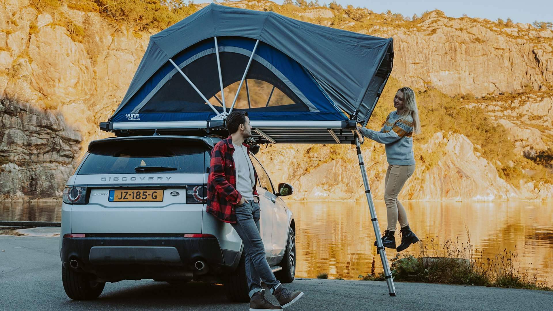 Tiendas de techo coche de las marcas Eezi Awn y Sheepie en la empresa especializada Fox Camper