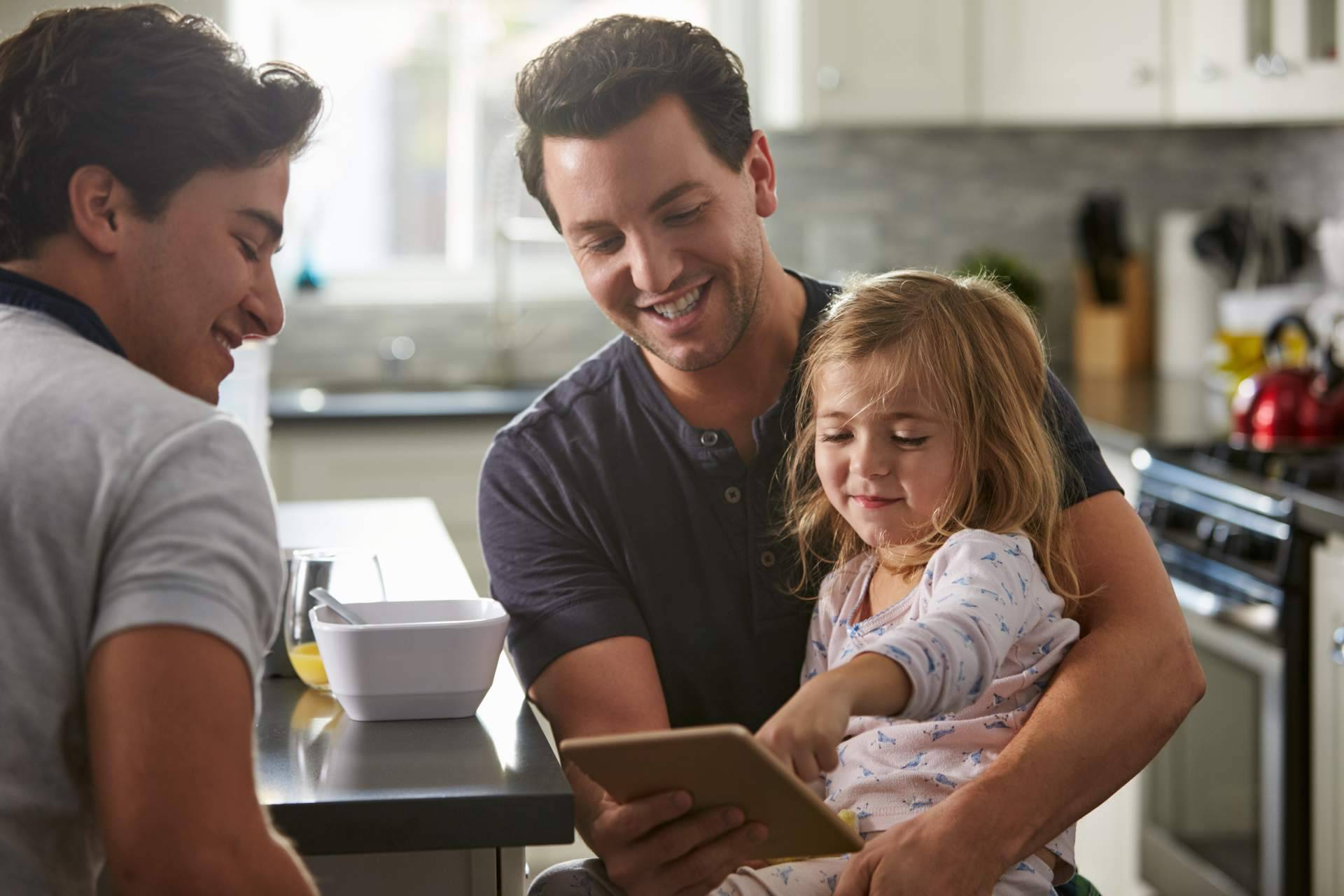 Se dispara el porcentaje de familias LGTBI, por la comunidad online Copaping