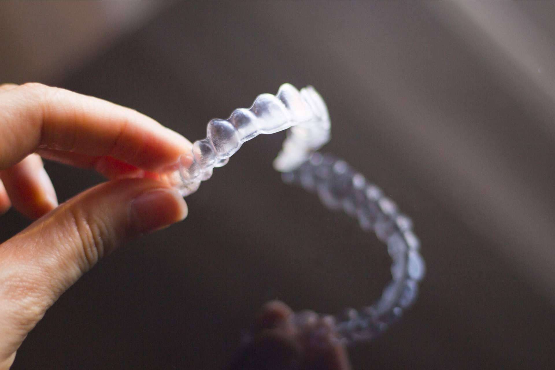 Los beneficios de la ortodoncia invisible con tecnología alemana Smile Aligner