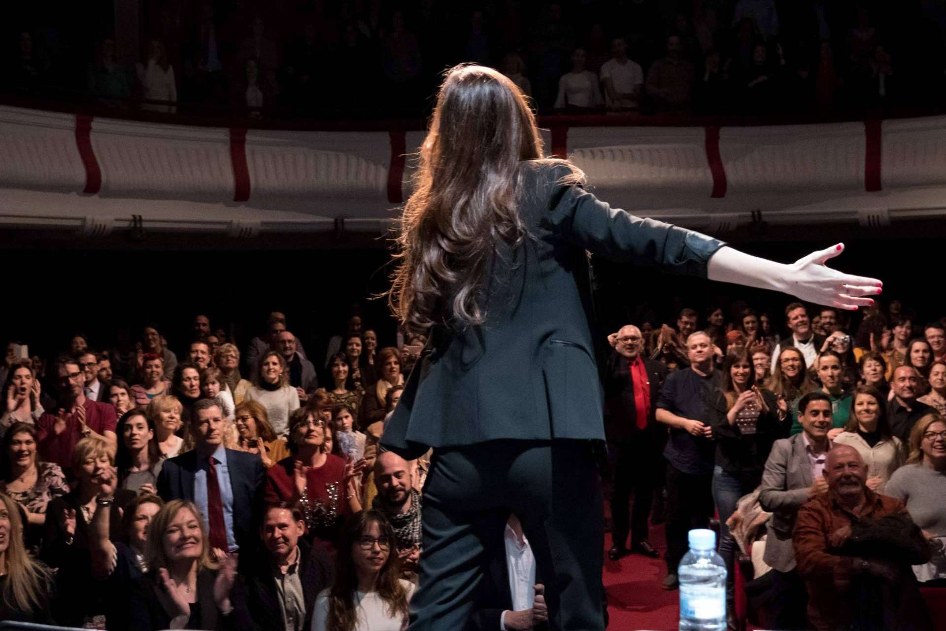 ¿Cómo crecer profesionalmente?: Mónica Galán contribuye en el desarrollo de la oratoria