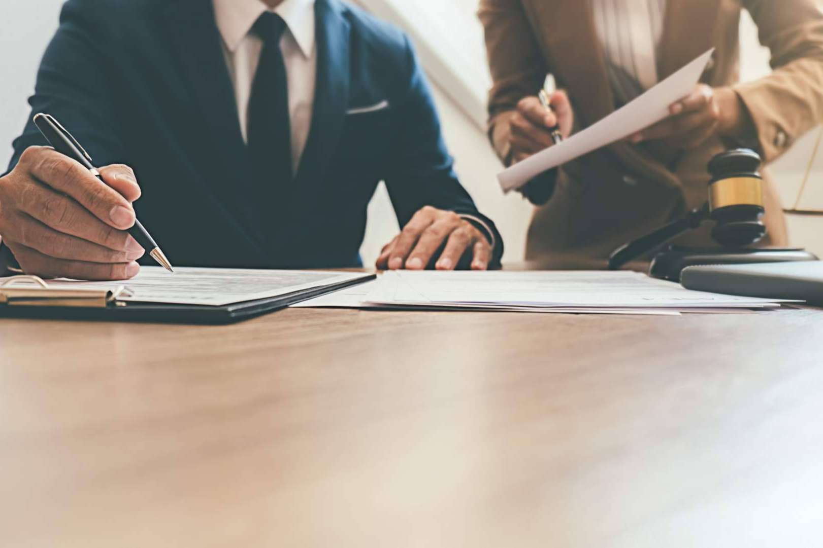 La firma de abogados Iraola Advocatorum ofrece soluciones ante la imposibilidad de pagar las deudas