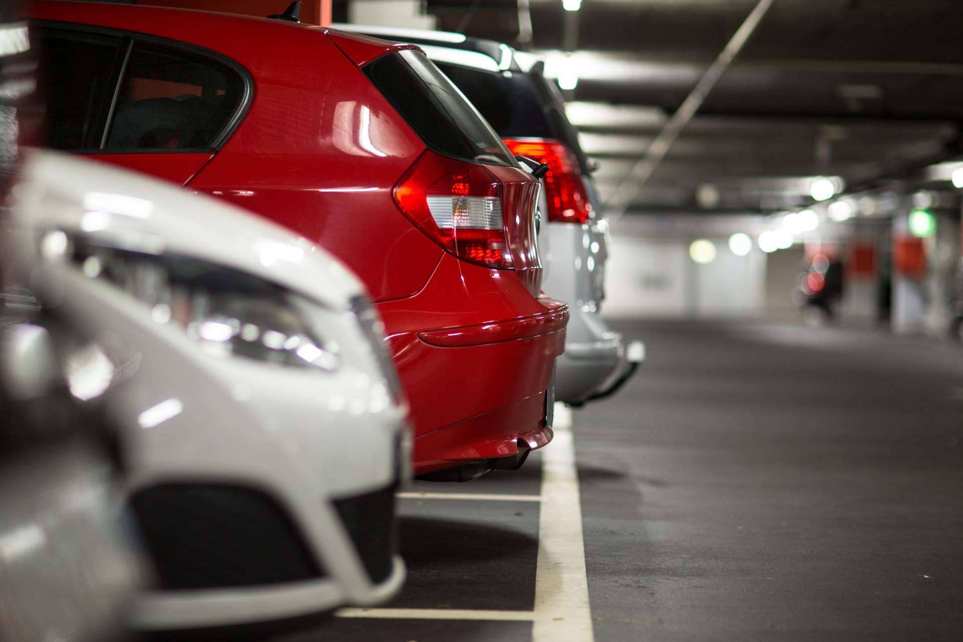 Parkimeter: una de las mejores alternativas a la zona azul o verde de Barcelona que permite encontrar parking seguro y económico