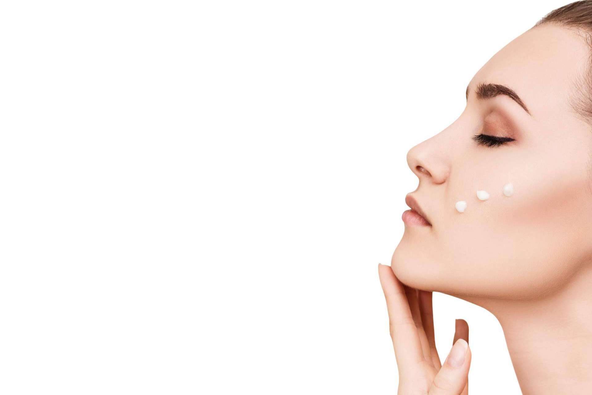 ¿Cómo ayuda a la piel el uso de cremas antipolución? Kunal Cosmetics