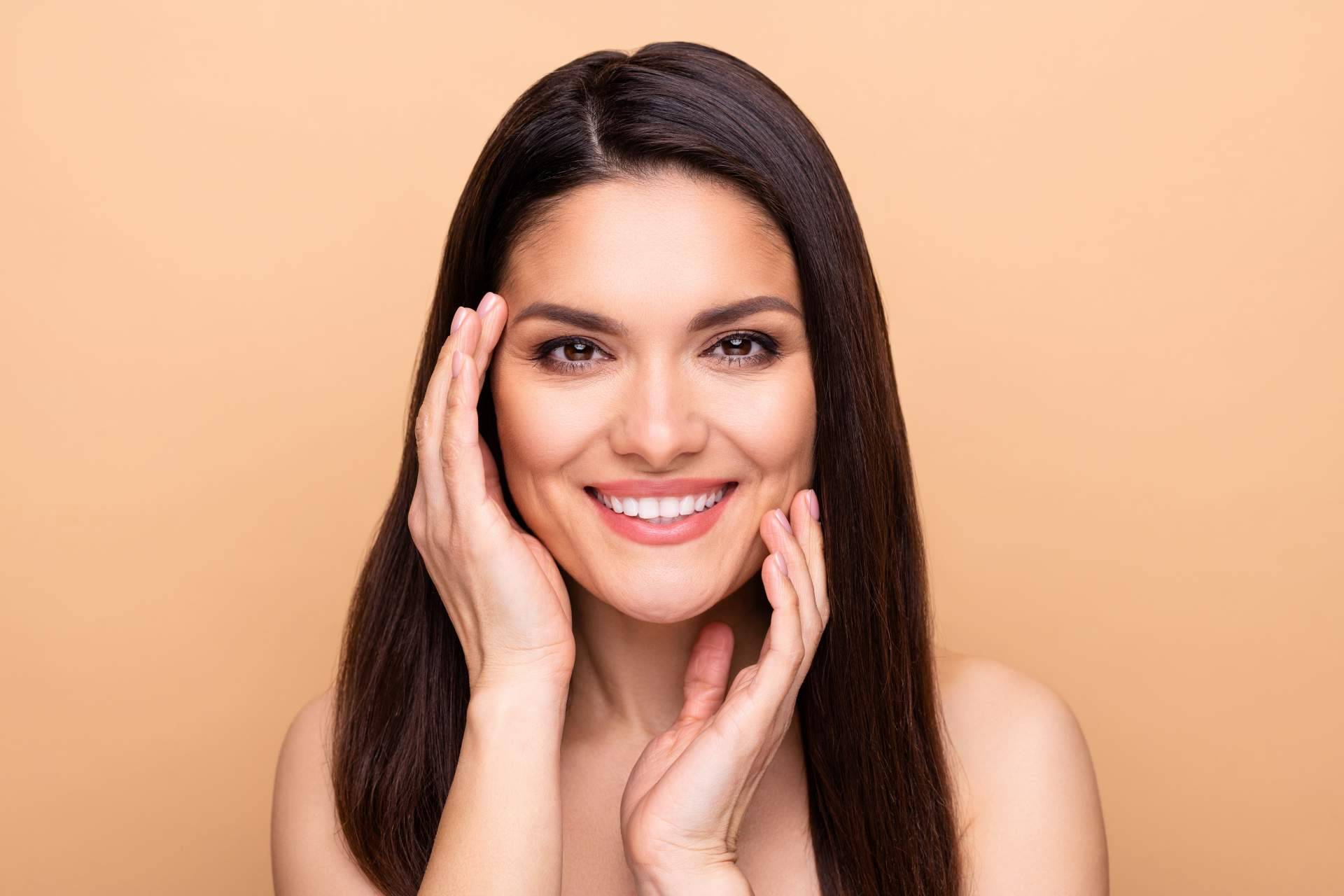Densificación capilar con micropigmentación para mujeres en Distrito Wellness Concept