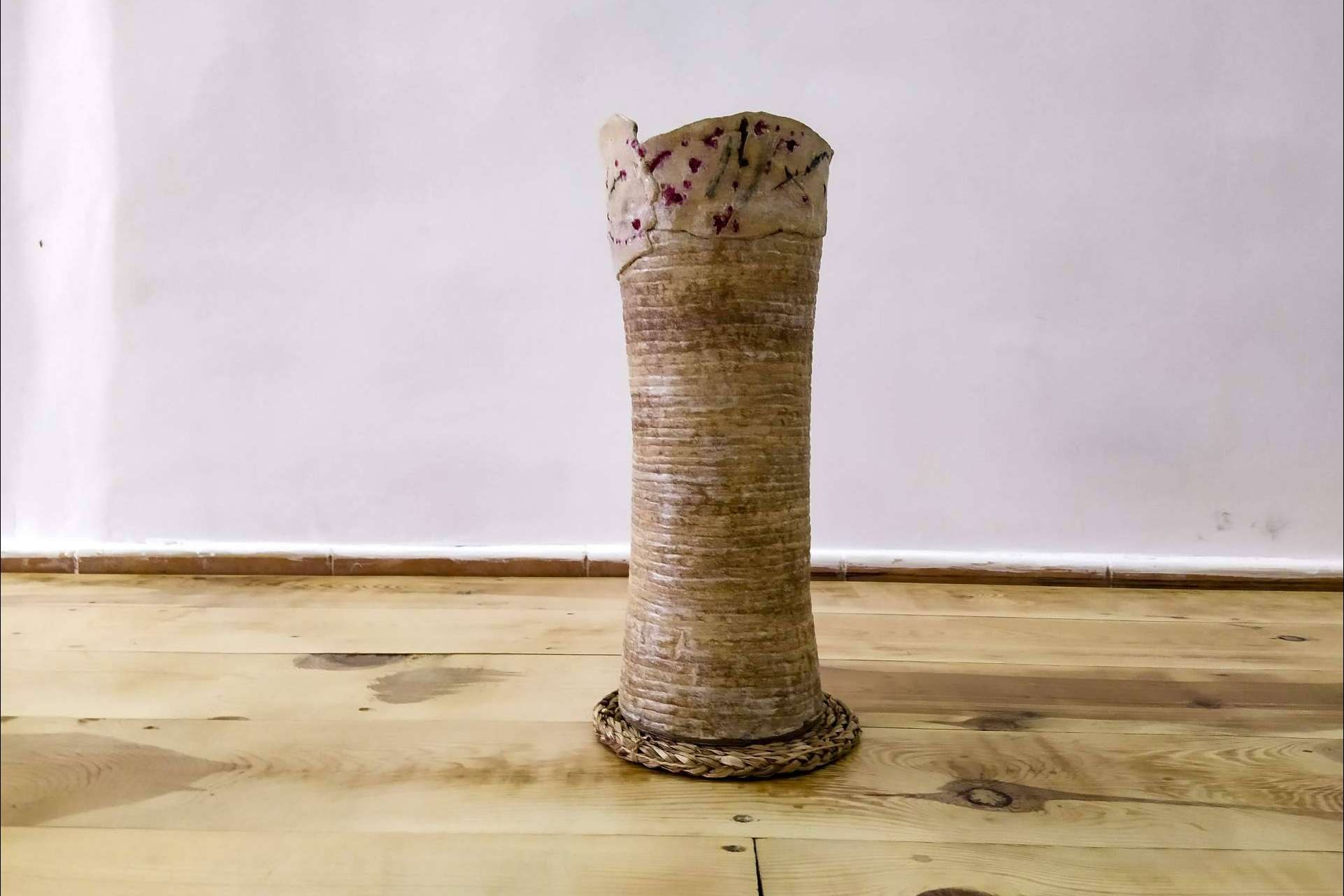 El centro cultural Espacio 14 expone a la ceramista Cristina Pedrós