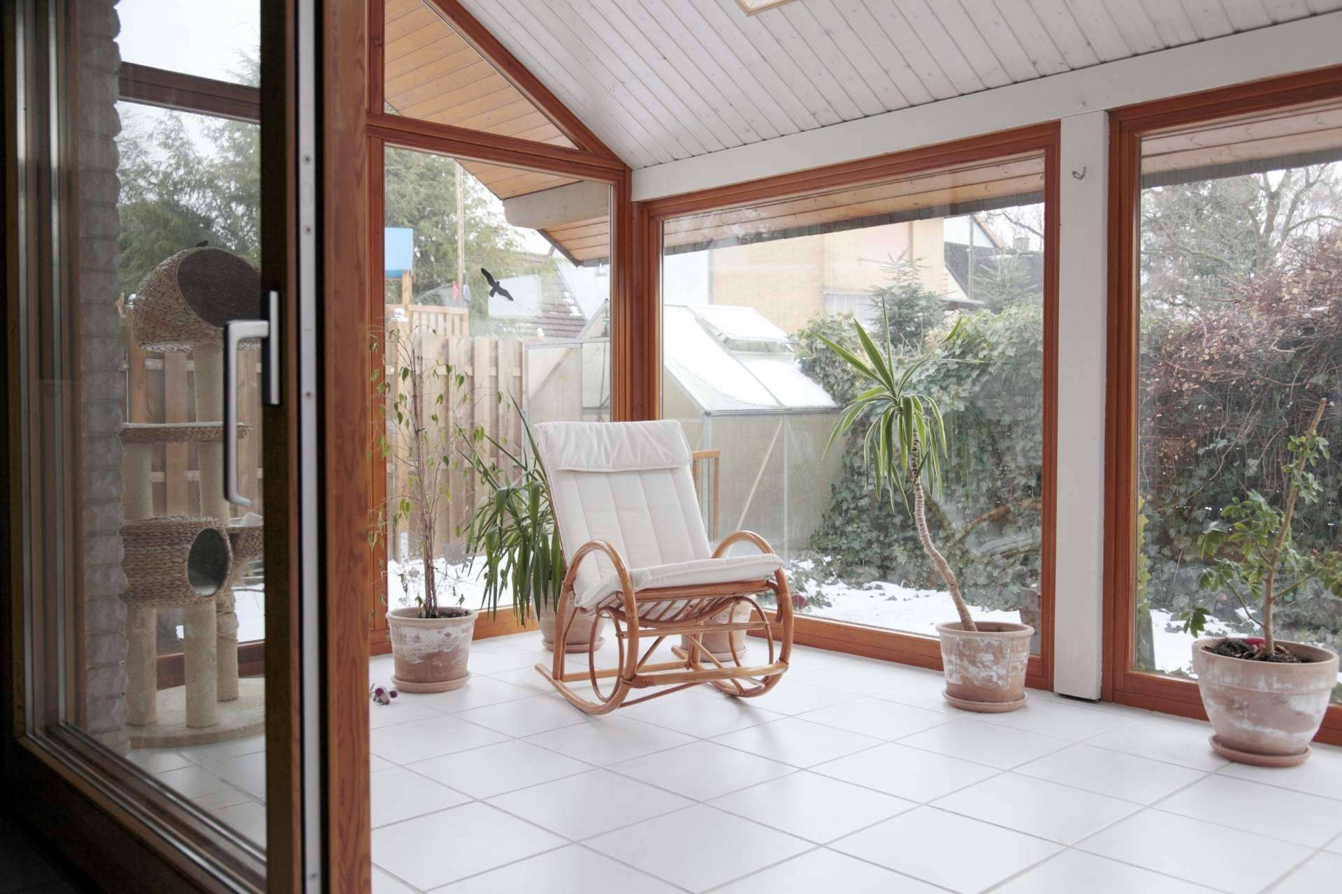 Losma Studio recomienda la ventana de madera como una de las mejores alternativas ecosostenibles en ventanas y balcones