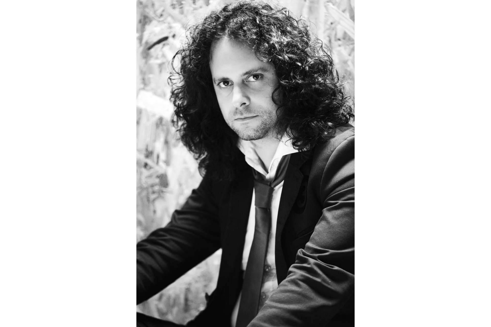 Fahmi Alqhai: el virtuoso violagambista considerado uno de los mejores del mundo