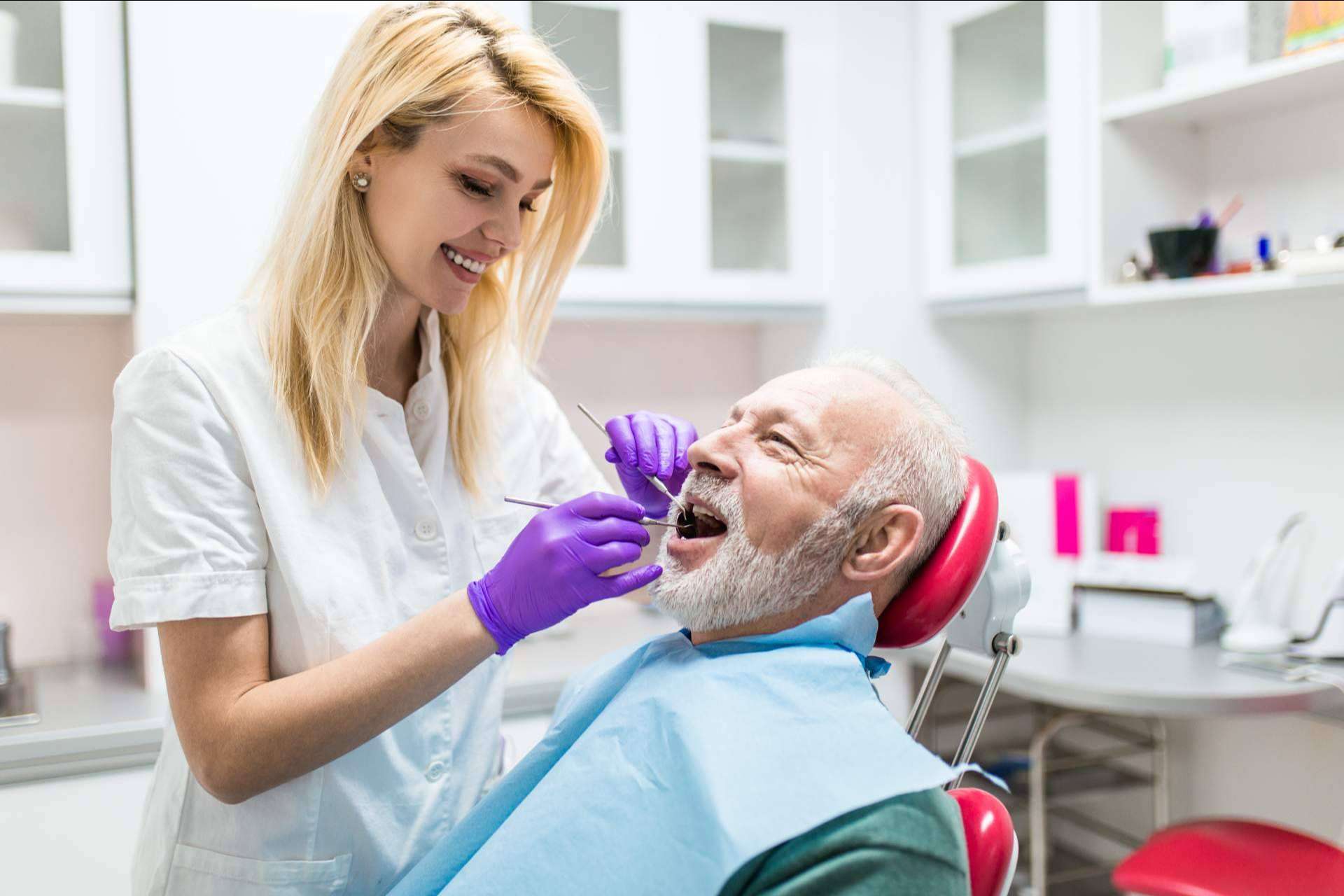 Ahora La Pobla de Vallbona recomienda cómo seleccionar a un especialista en implantes dentales