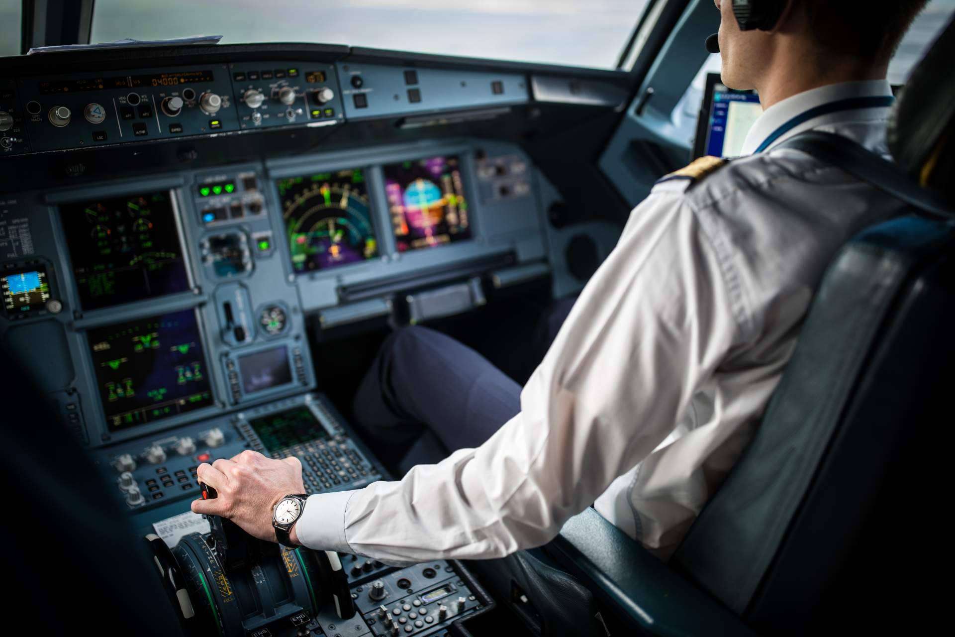Curso de piloto privado avalado por la Agencia Estatal de Seguridad Aérea de España en Leonavia