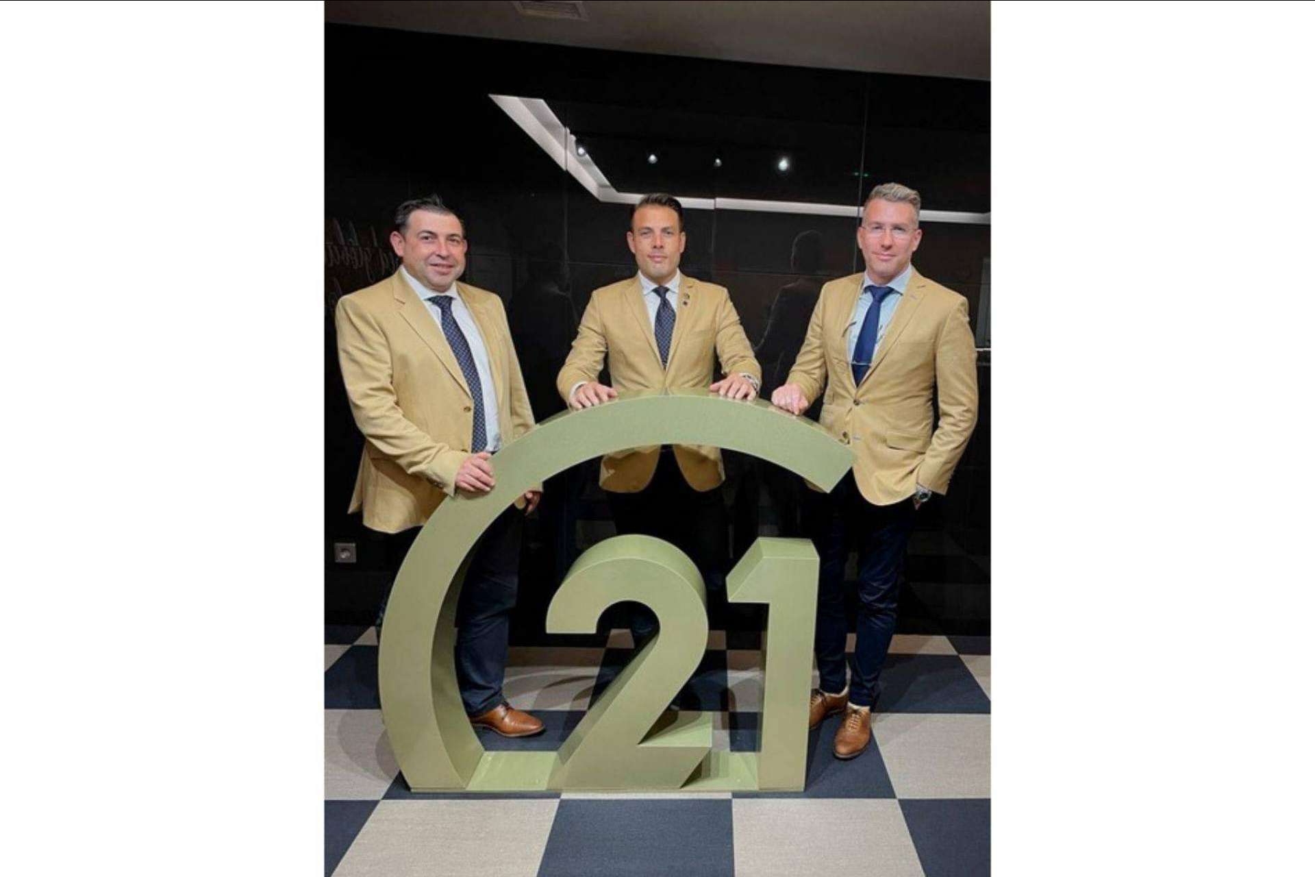 C21 LibertyHomes, la importancia del contrato de prestación de servicios