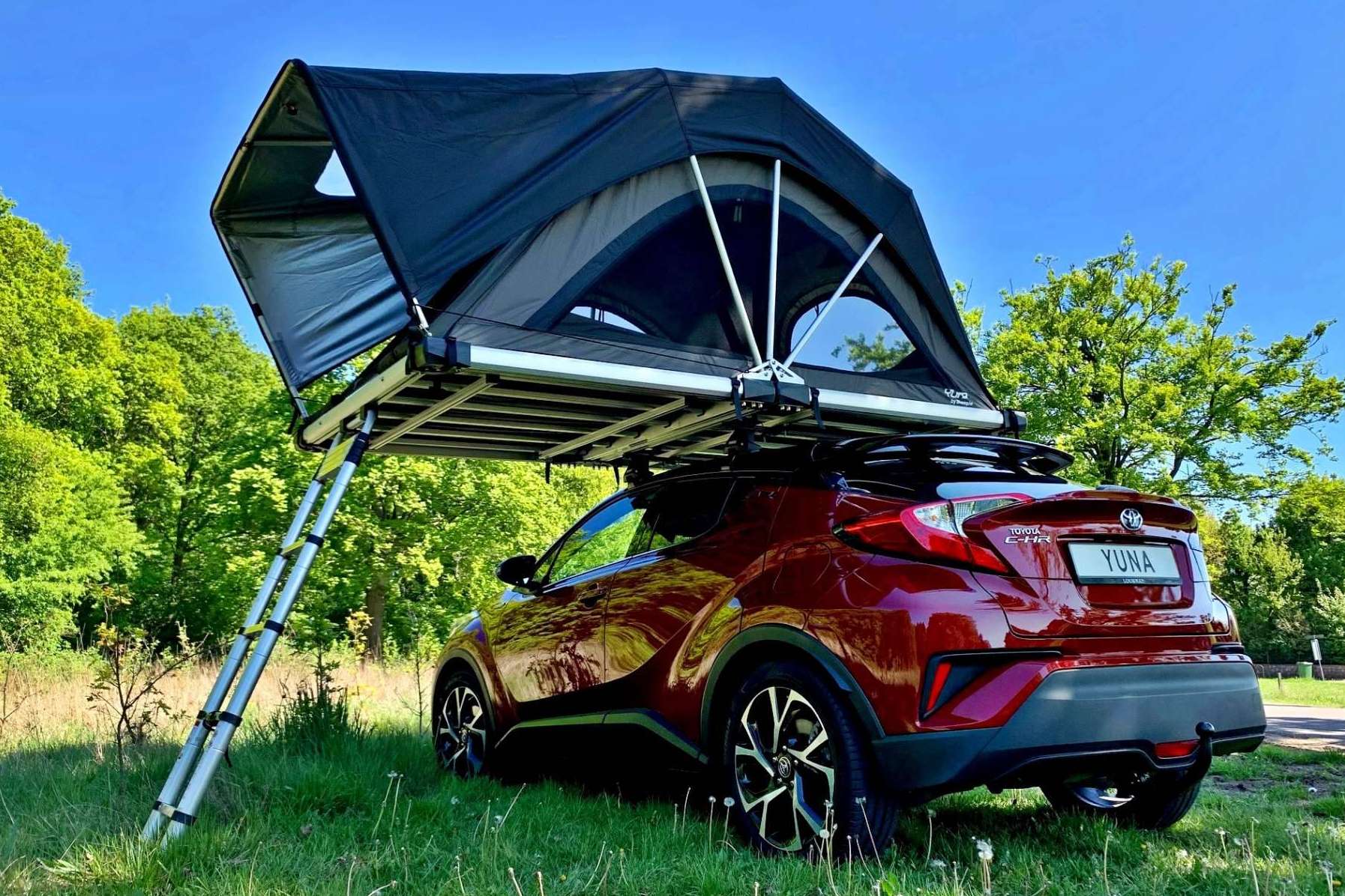 Foxcamper asegura un viaje cómodo y tranquilo con su tienda de campaña para coche