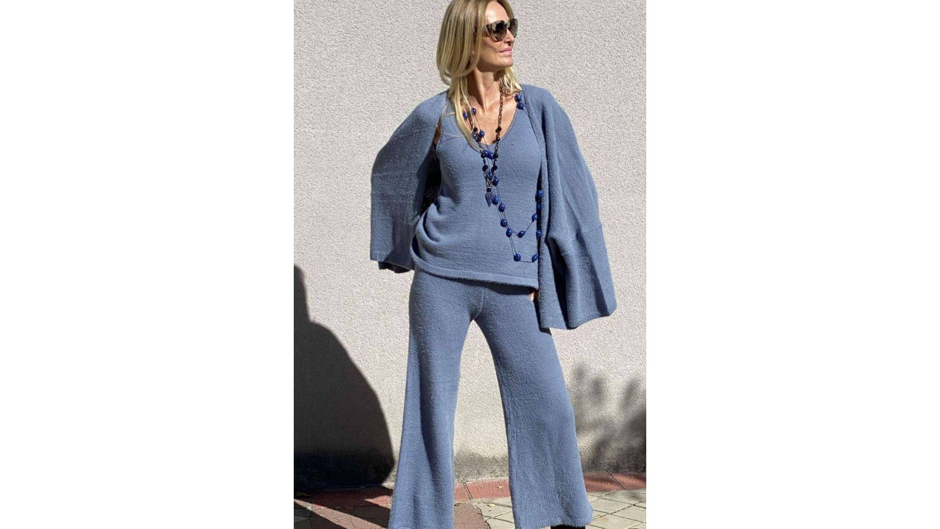 Conjuntos con estilo de THANNAC, clientas que visten de manera sofisticada, seductora y cómoda