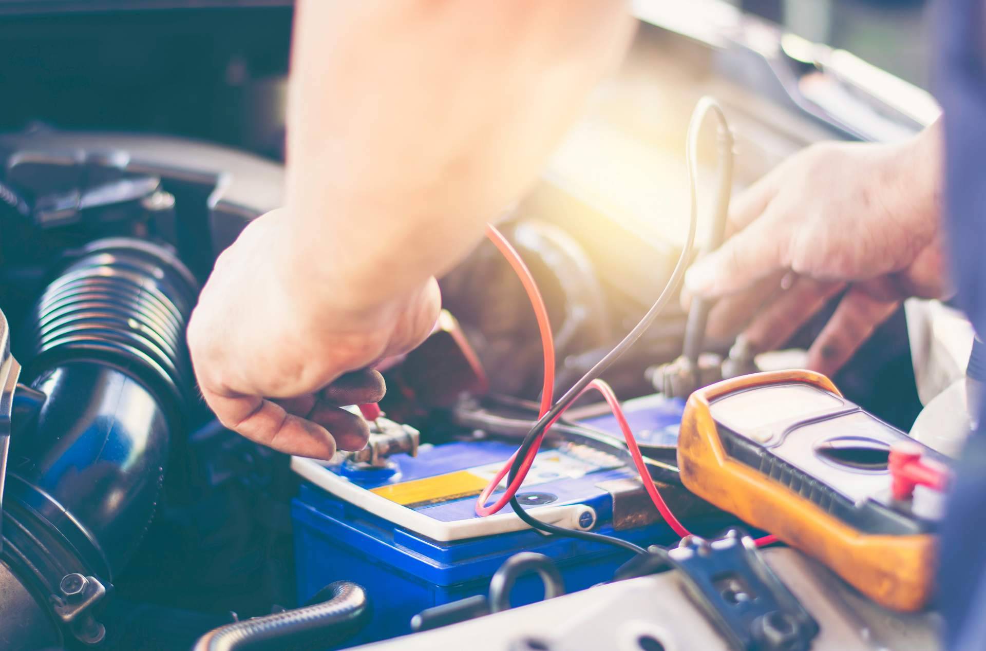 Recomendaciones para realizar un mantenimiento preventivo de la batería del coche, por Baterías.com