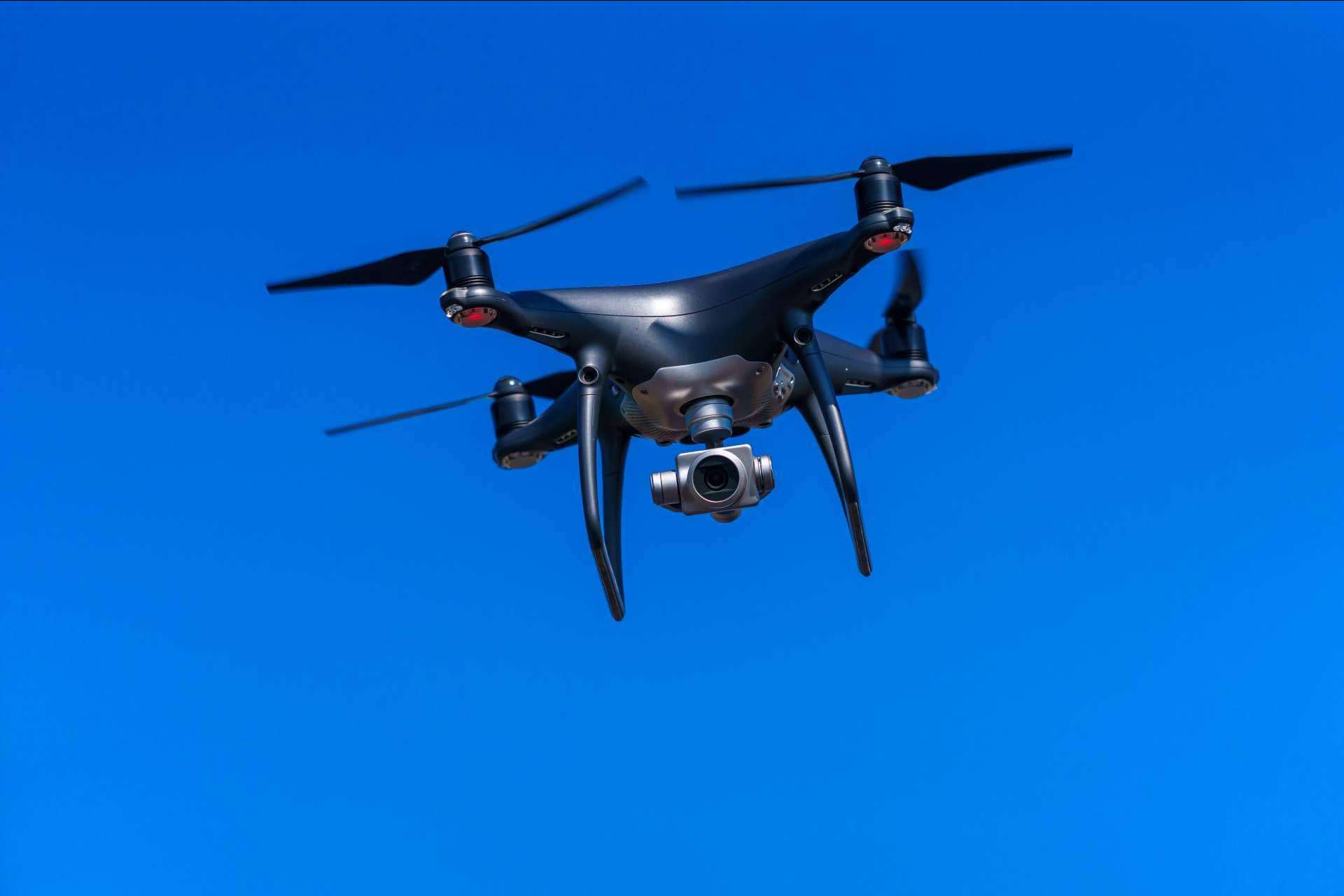FRP explica que la alternativa segura para acabar con las plagas son los drones plaguicidas