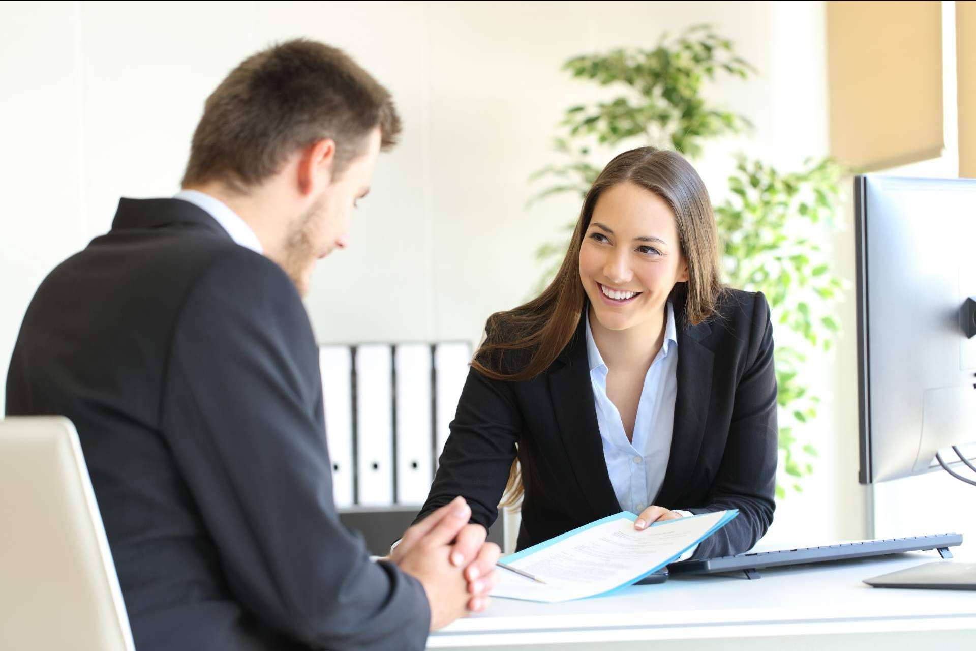 ¿Cómo escoger un buen seguro para la empresa?