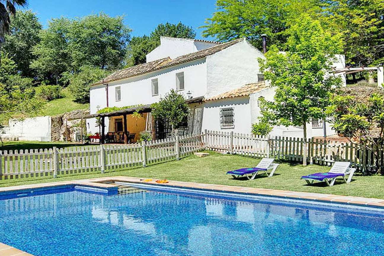 Conseguir la renta del alquiler por adelantado de forma legal a través de Using Homes