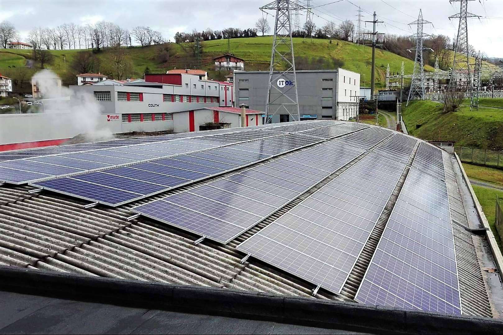 Para particulares y empresas, Energiber realiza instalaciones de autoconsumo solar y contribuye a la eficiencia energética
