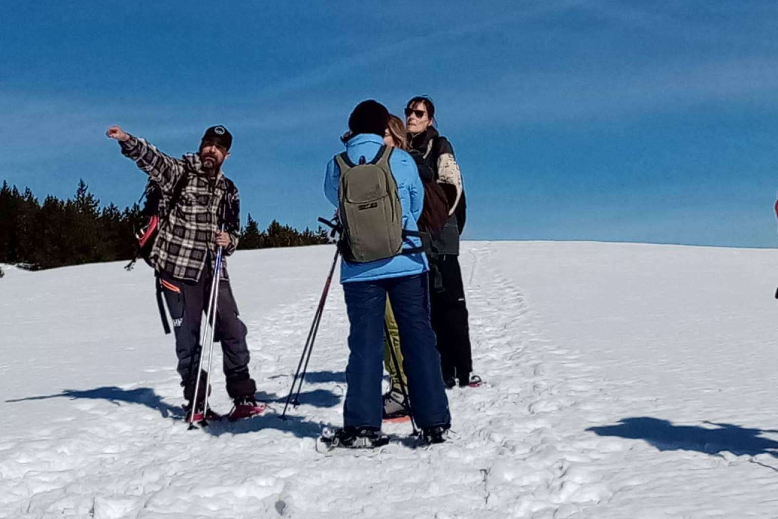 Las aventuras detrás de las excursiones con raquetas de nieve de Vertical Challenge