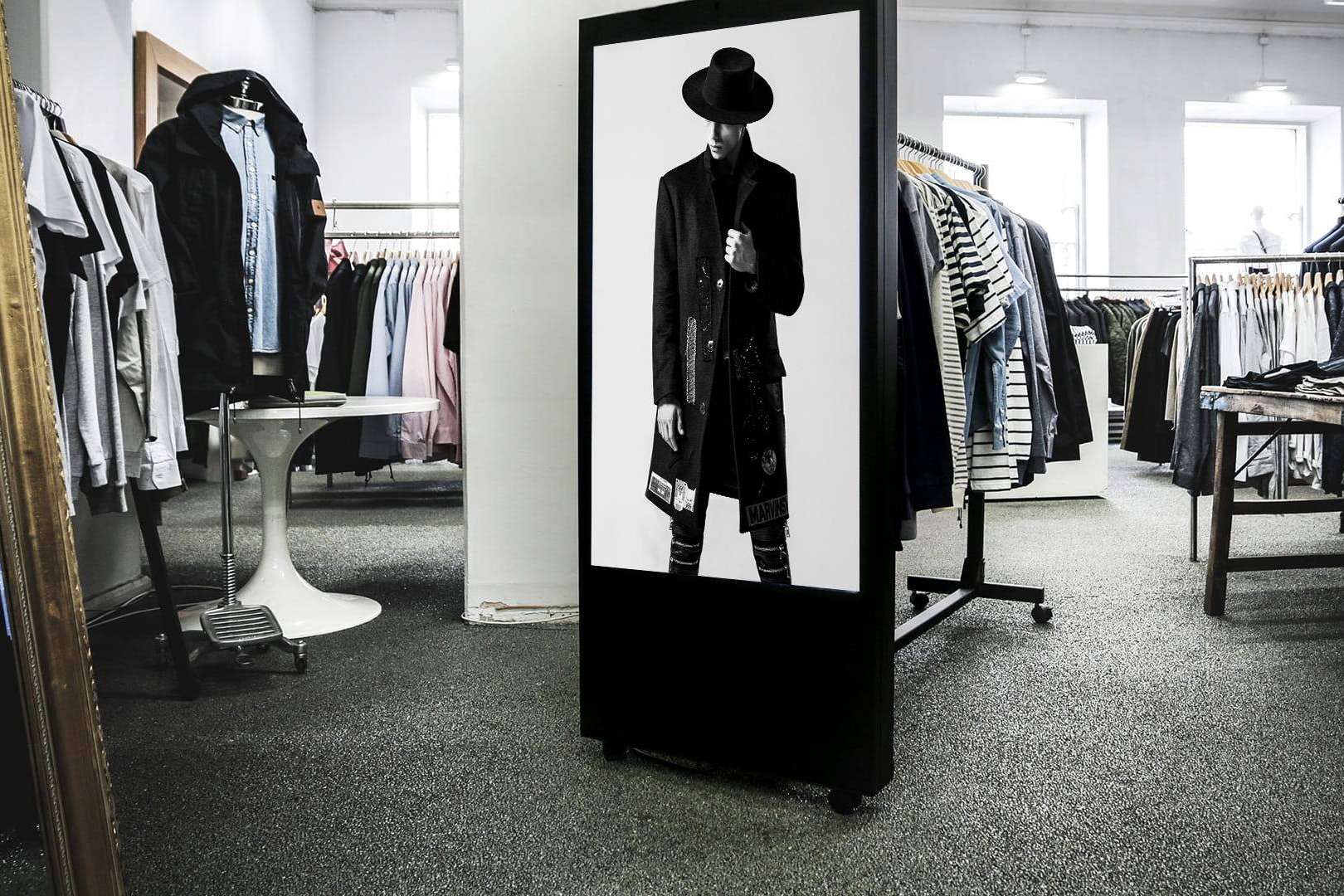 Las funcionalidades de las pantallas de publicidad dinámica, por Universo Recubik
