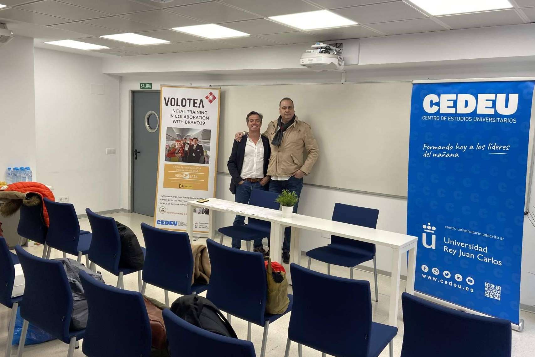 Una oportunidad de negocio en expansión de la mano de Bravo19, la escuela de auxiliares de vuelo