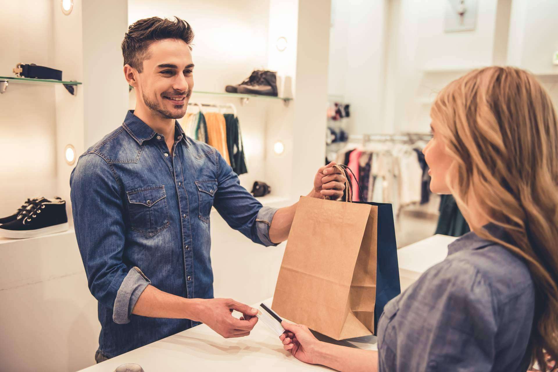 Siglo XXI Azafatas recomienda contratar a un mistery shopper para evaluar la calidad de los servicios de una empresa
