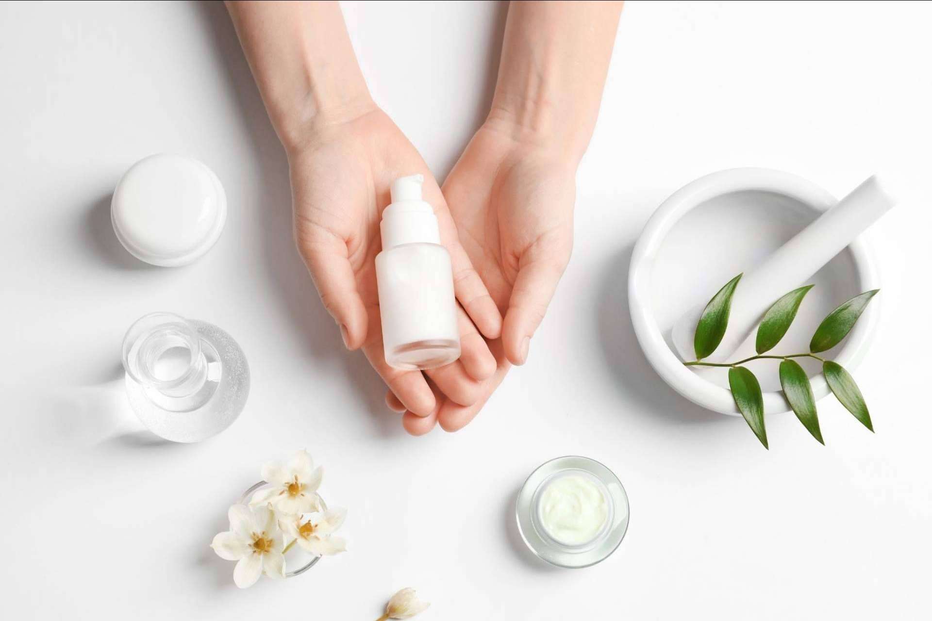 Amplia variedad de productos faciales de parafarmacia en OpenHoris