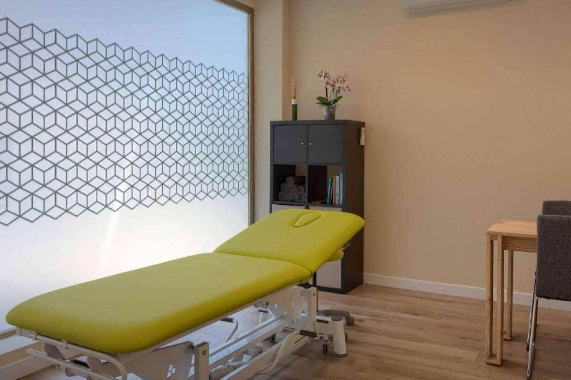 Laugan Getxo, especialistas en fisioterapia, nutrición y psicología que ayudan a entender el dolor y resolverlo