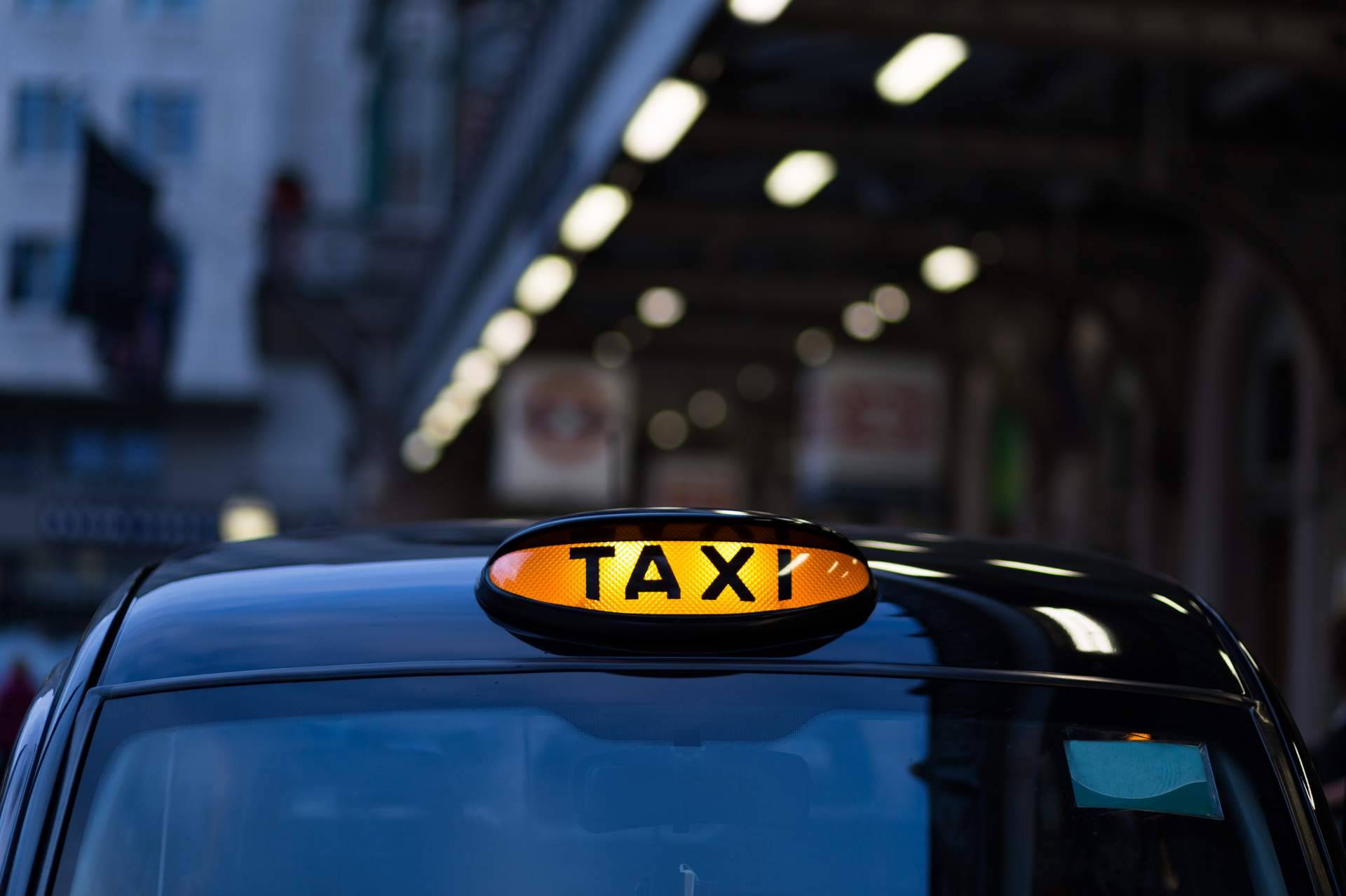 Talleres Ernesto es un taller mecánico especializado en taxis en Barcelona