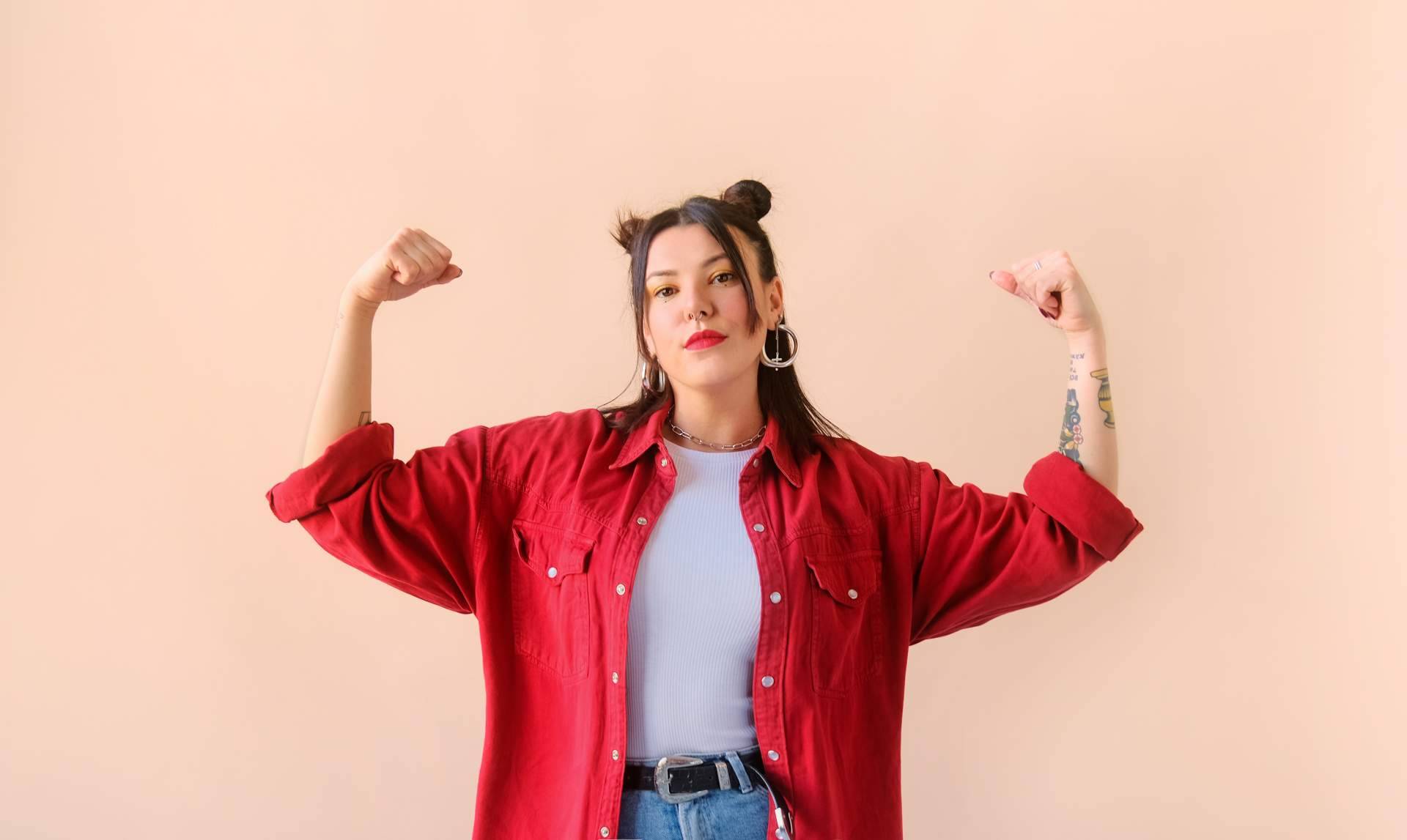 Obtener un cambio positivo en aquellas personas que tienen dependencia emocional con el curso Ámate de Nessita Arauz