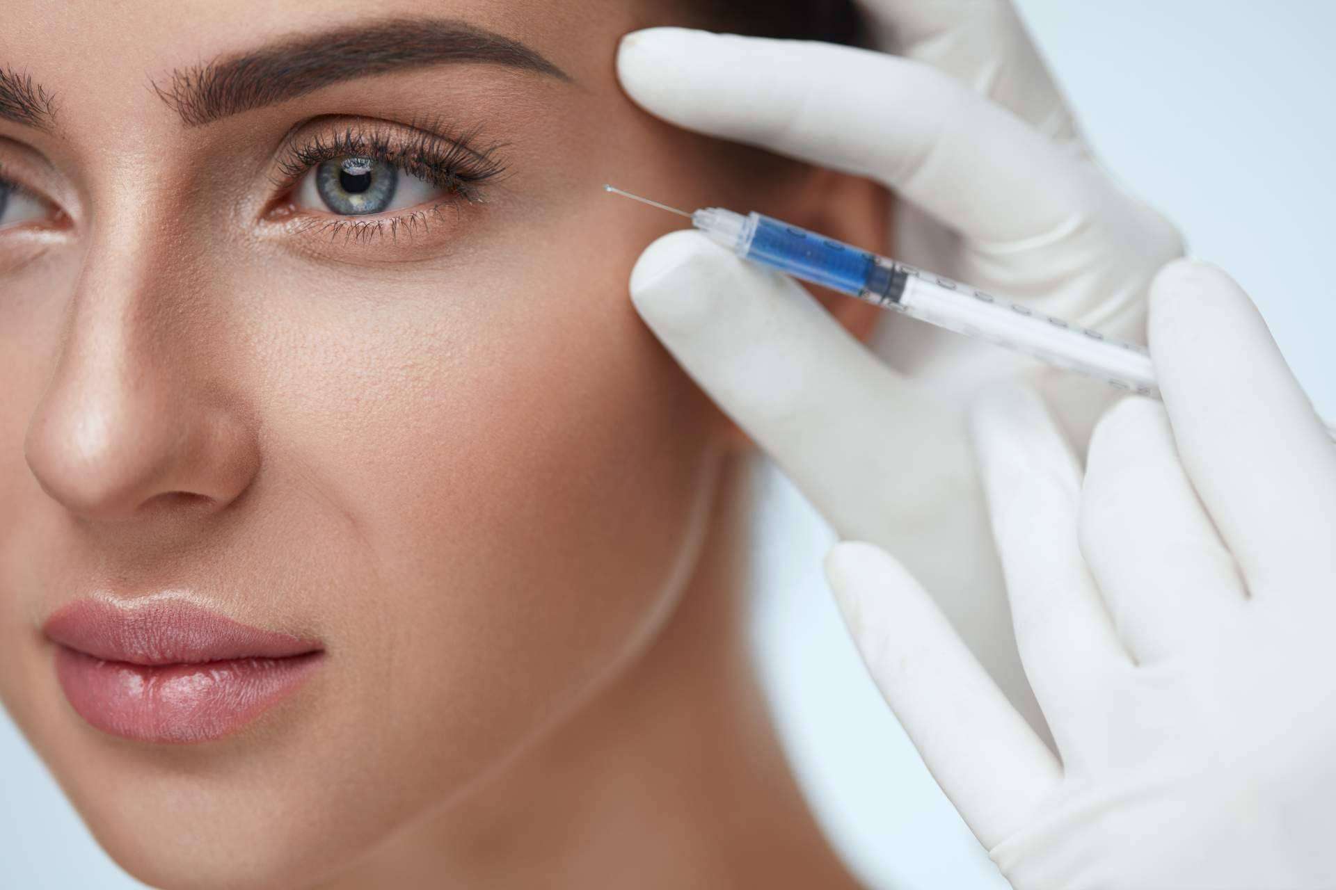 Medicina estética de calidad en tratamientos con ácido hialurónico y toxina botulínica, DeCastro